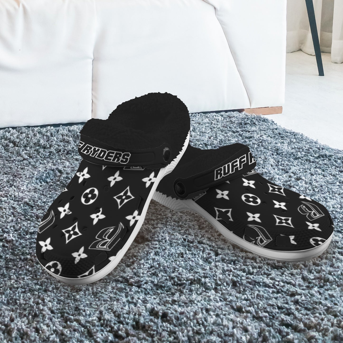 RR Christmas Fleece Lined Foam Clogs Blk RR Louis